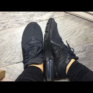 All black Nike Air Max
